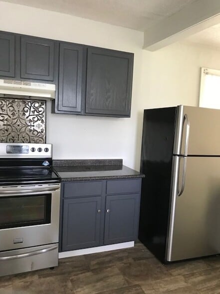 Building Photo - 225 N Germantown Rd