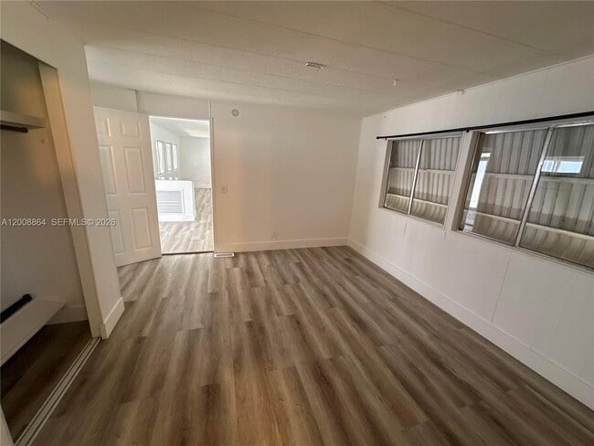 Building Photo - 2957 SW 54th St