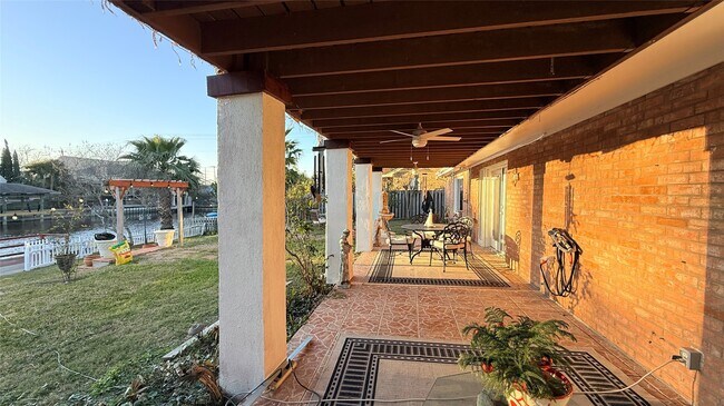 Building Photo - 2417 Gerol Dr