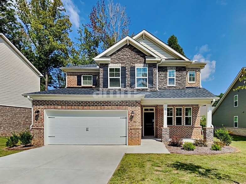 Primary Photo - 2150 Brook Enclave Trail