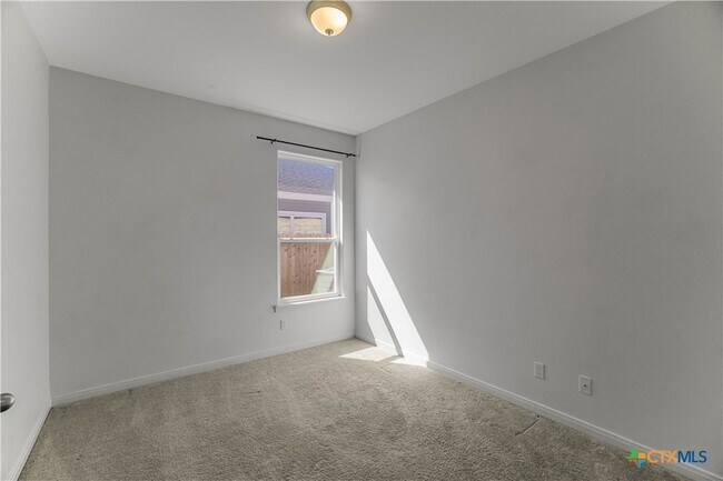 Building Photo - 412 Brushy Creek