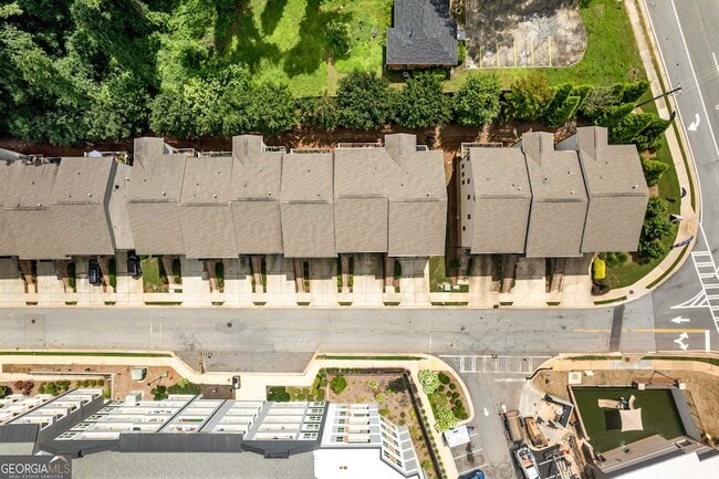 Building Photo - 720 Avondale Hills Dr