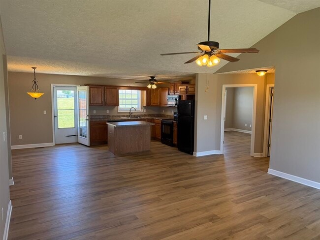 Building Photo - 1451 Quebec Way