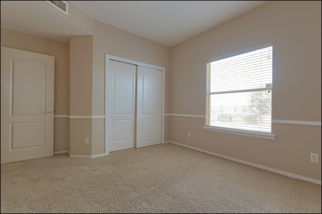 Building Photo - 1435 Cloud Ridge Dr