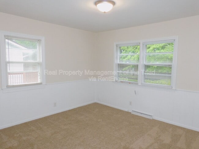 Building Photo - 3407 Derby Pl