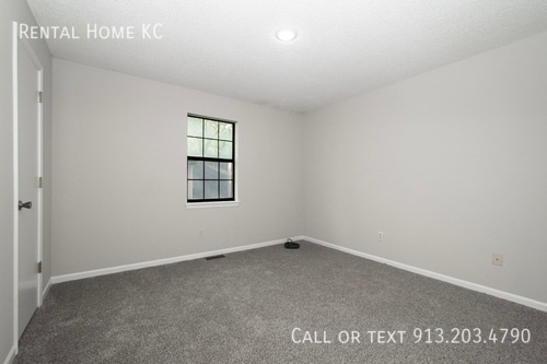 Building Photo - 7434 Santa Fe Dr