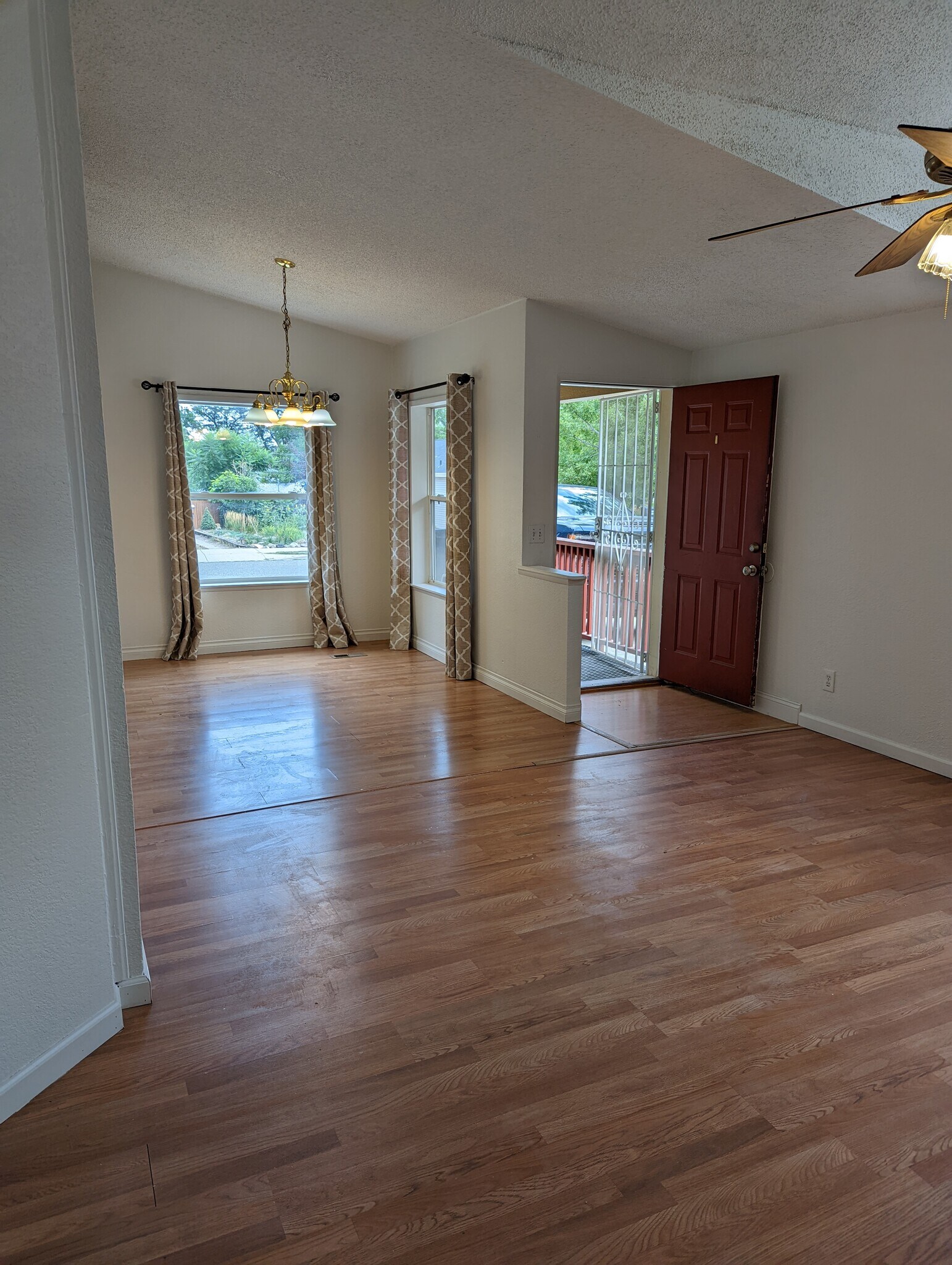 Building Photo - 514 Holbrook St