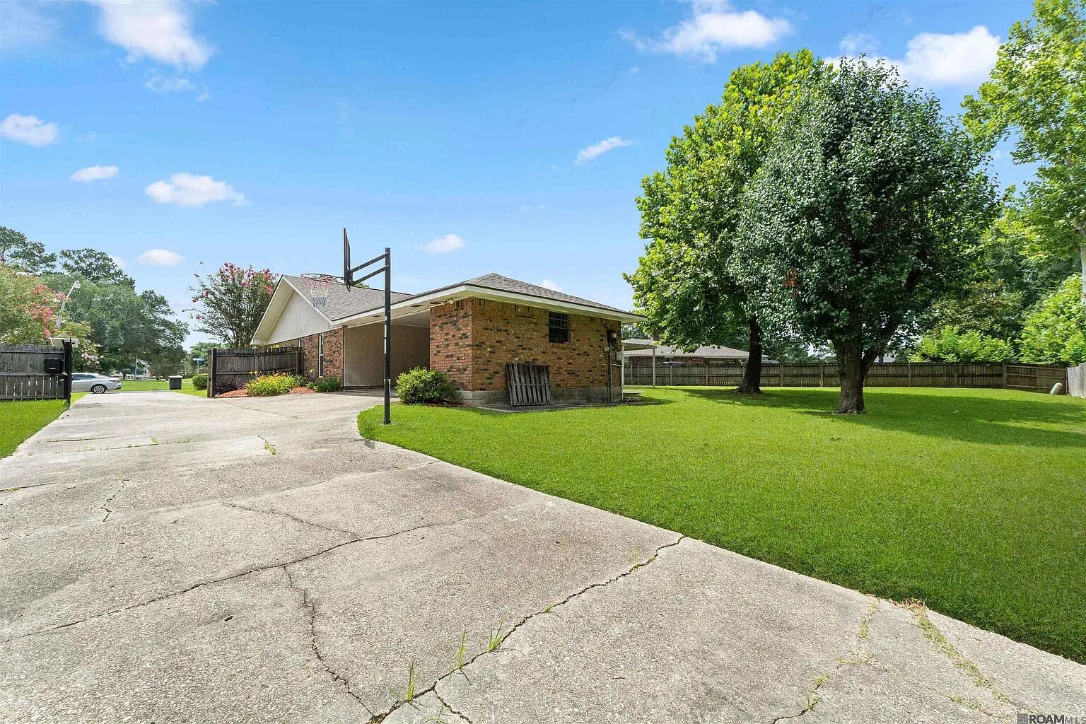 Long Driveway - 6362 Westridge Dr