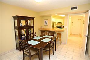 Building Photo - 1515 Pinellas Bayway S