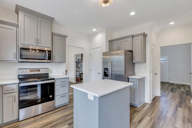 Building Photo - COMING JUNE 2026! (Pet Friendly)