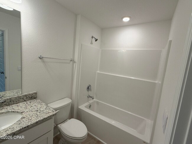 Building Photo - 479 Melrose Wy