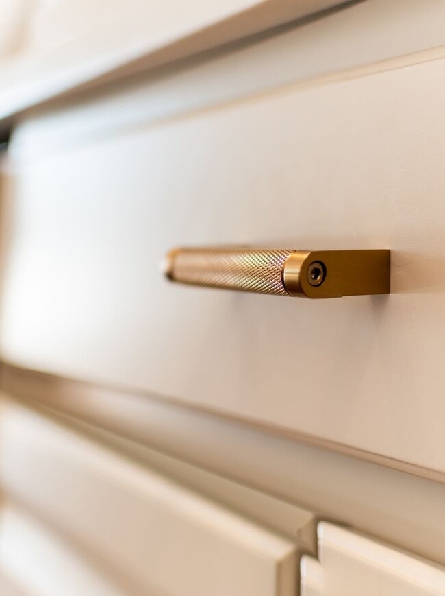 Building Photo - Charming & Updated 3-Bedroom Home for Lease in Birmingham