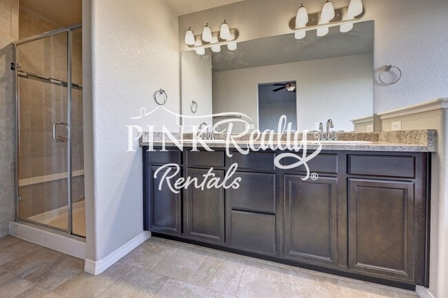 Building Photo - 10716 Ridgepole Dr