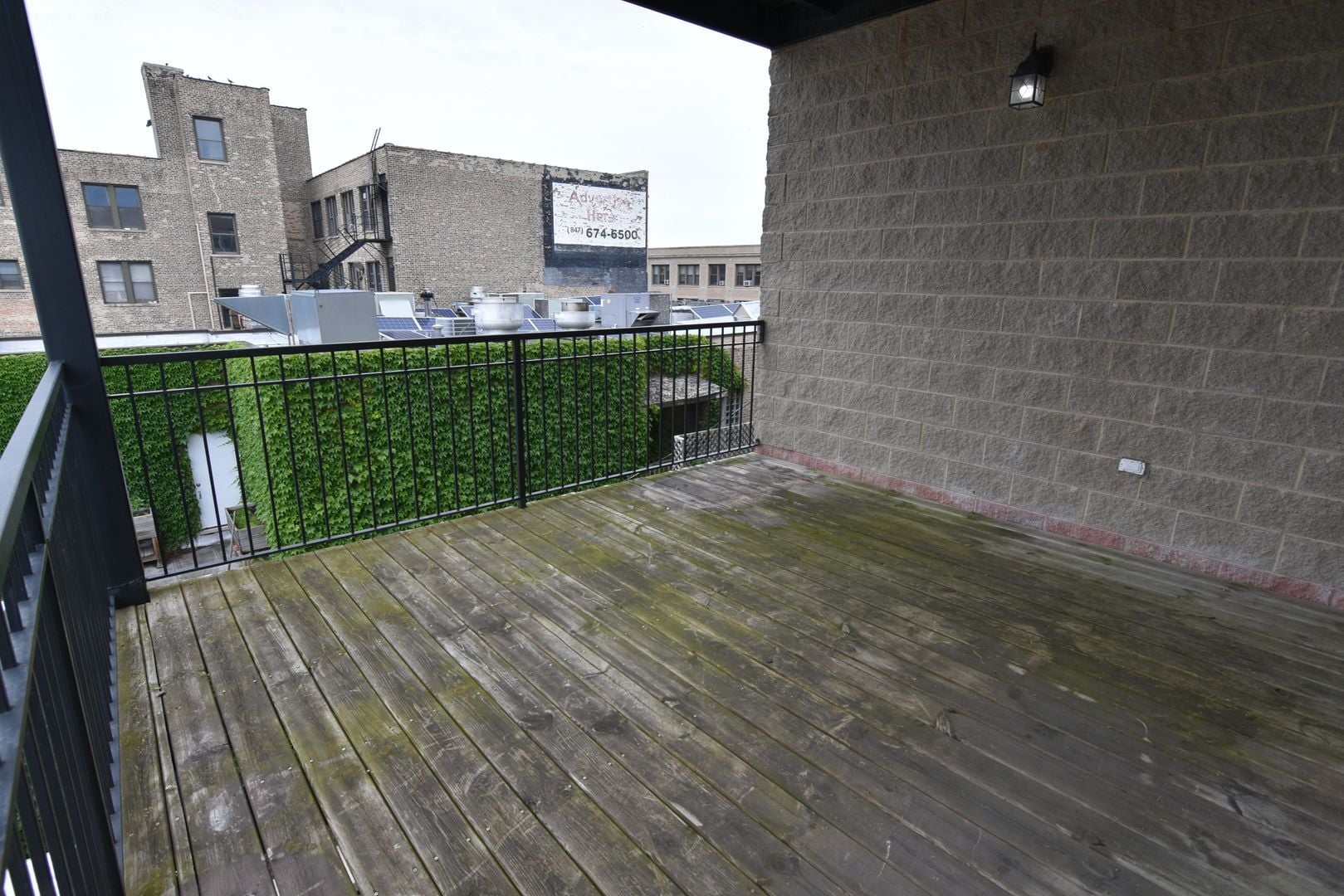 Building Photo - 5140 N Clark St