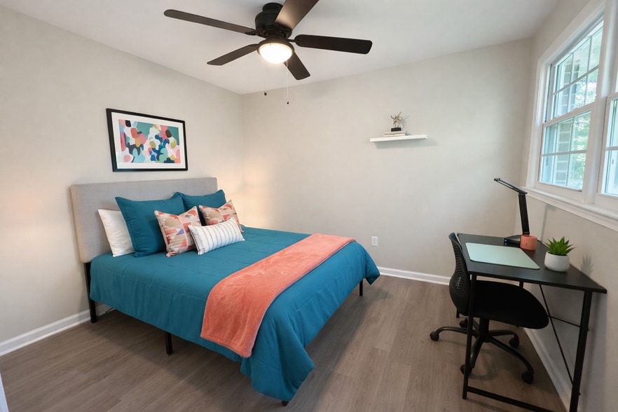 Building Photo - 1695 Buford Dr