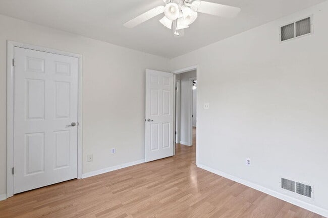 Building Photo - 4 Dewberry Way