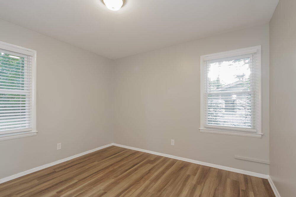 Building Photo - 624 Dobson Dr