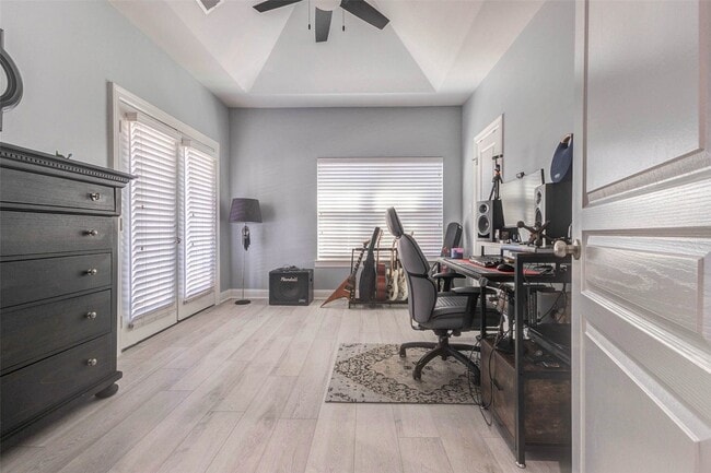 Building Photo - 28 Versante Ct