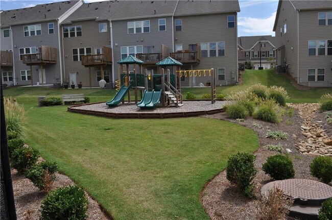 Building Photo - 1345 Endicott Ct