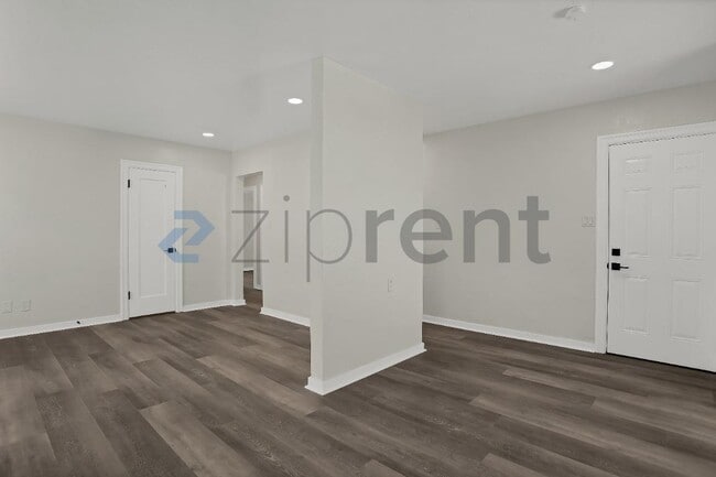 Building Photo - 265 Cherry Dr