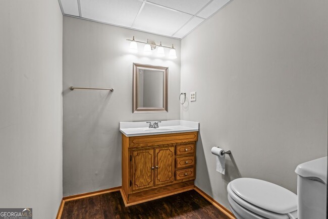 Building Photo - 115 Club Cir