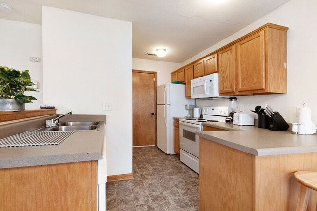 Building Photo - Quality Home Management