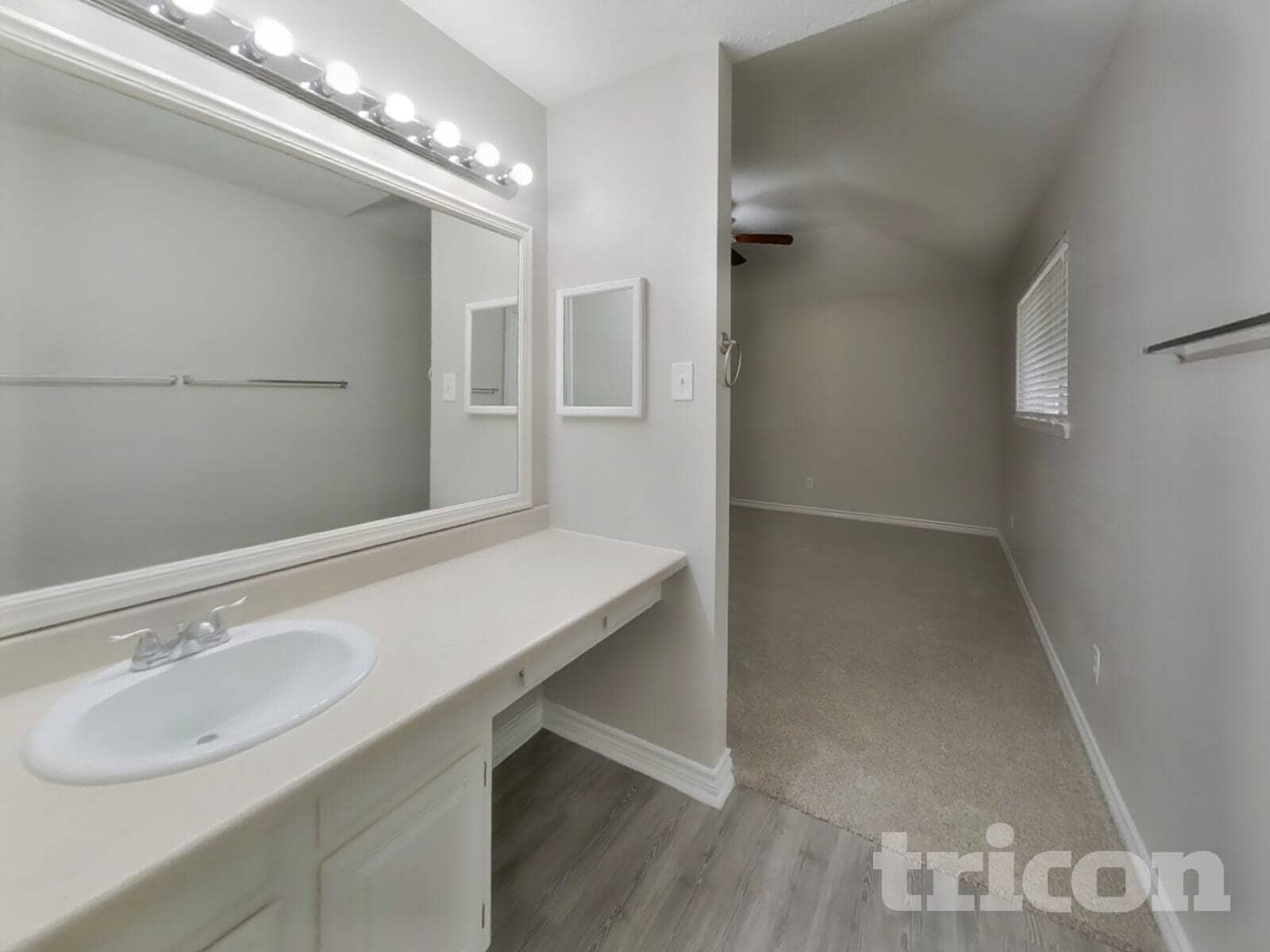 Building Photo - 5519 Bridgegate Dr