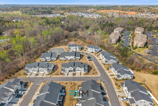Building Photo - 63 Galley Ln