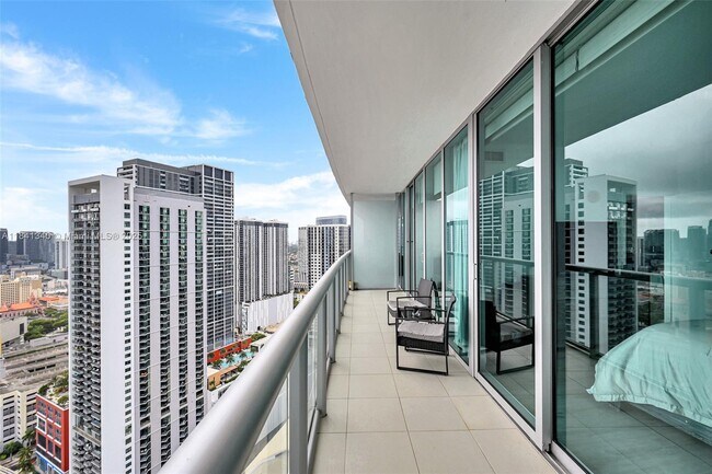 Building Photo - 888 Biscayne Blvd
