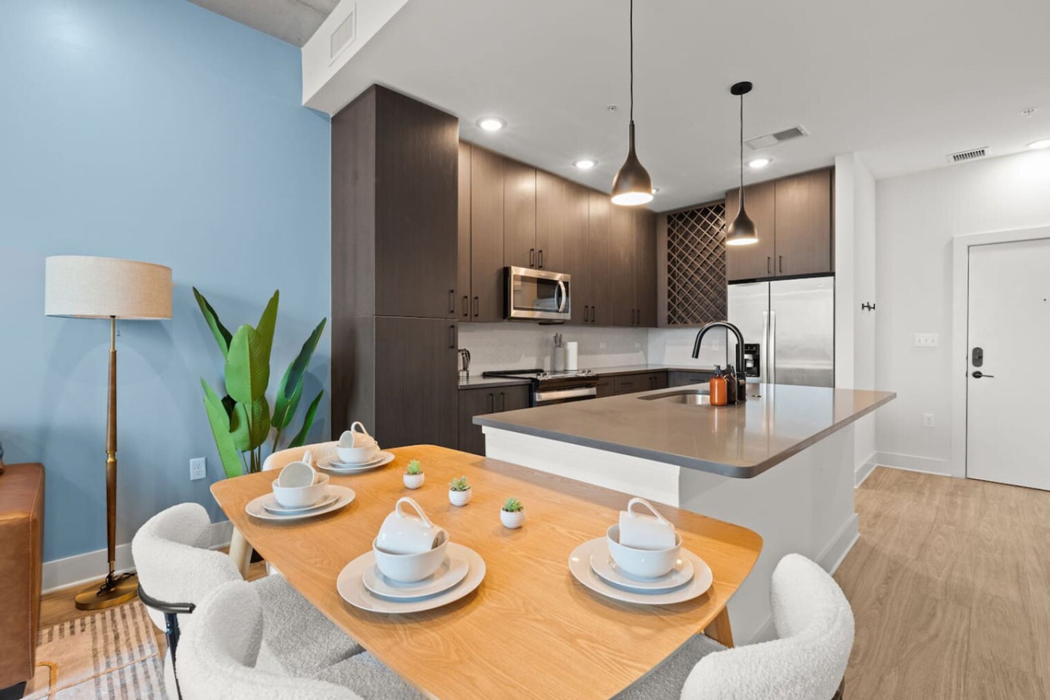 Building Photo - 605 N 12th St