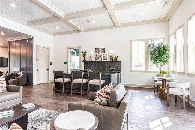 Building Photo - 3373 Fence Rd