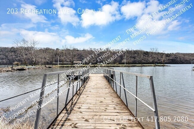 Building Photo - 203 Recreation Ave