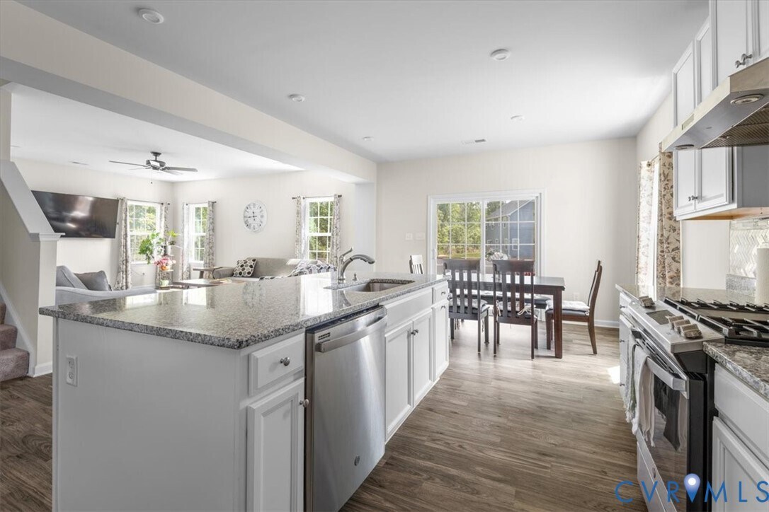 Building Photo - 13507 Enon Oaks Pl