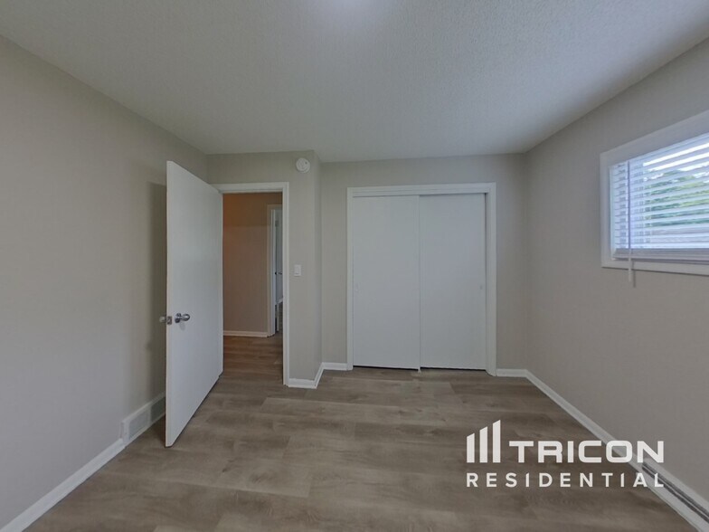 Building Photo - 3607 Robinwood Terrace