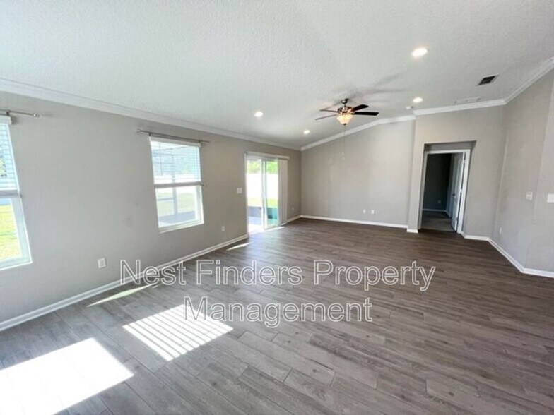 Building Photo - 33 Pickett Dr