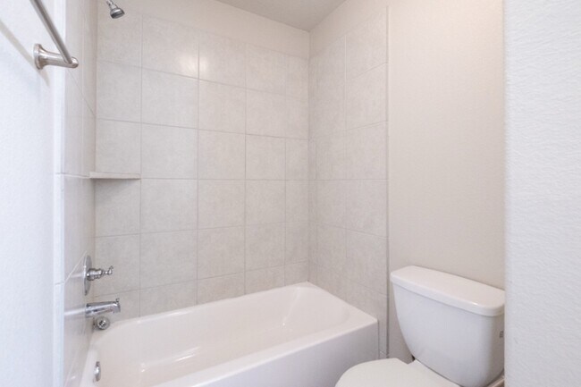 Building Photo - 17039 Amarose Dr