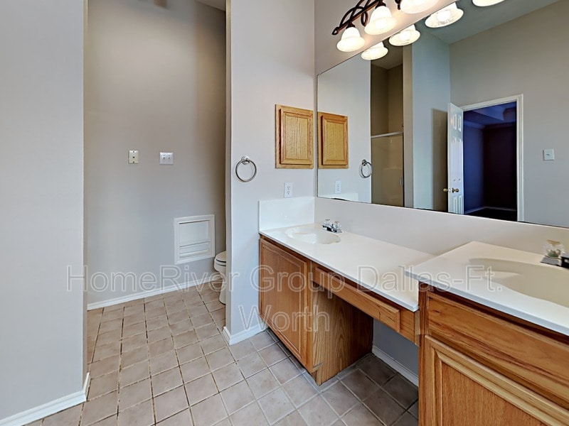 Building Photo - 7209 Chaucer Dr
