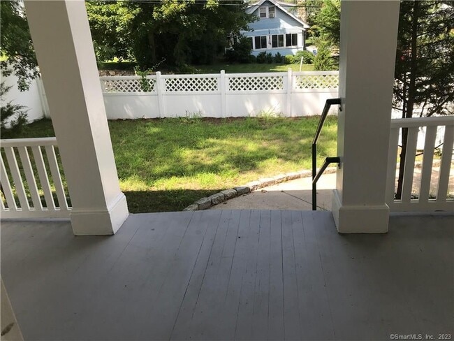 Building Photo - 42 Weed Hill Ave