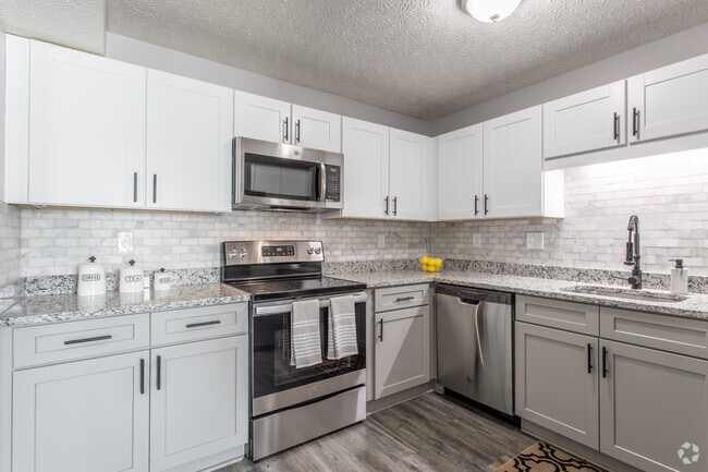 Interior Photo - Augusta Square