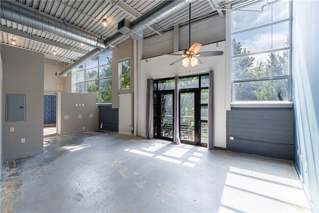 Building Photo - 400 Village Pkwy