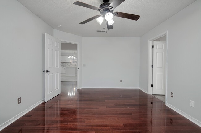 Building Photo - 4268 Lancaster Dr