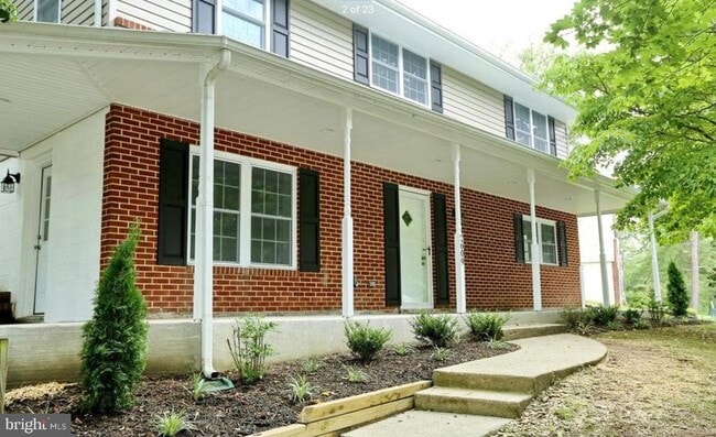 Building Photo - 2609 Dakota St