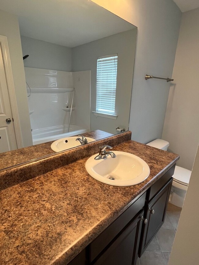 Building Photo - 742 Kensey Park Ln