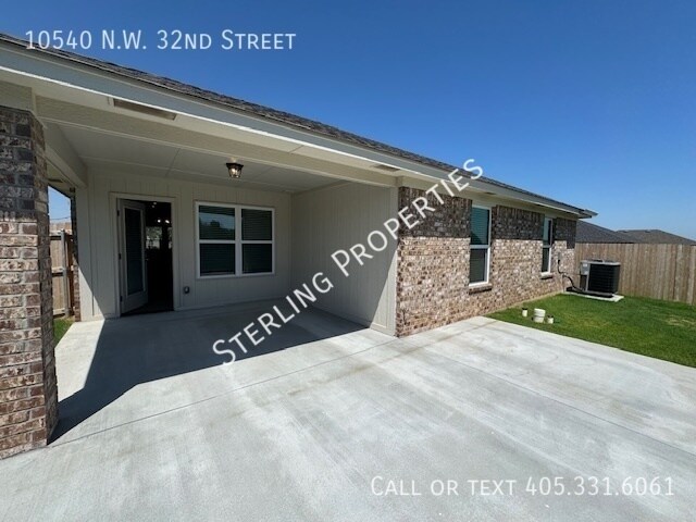 Building Photo - 10540 NW 32nd St