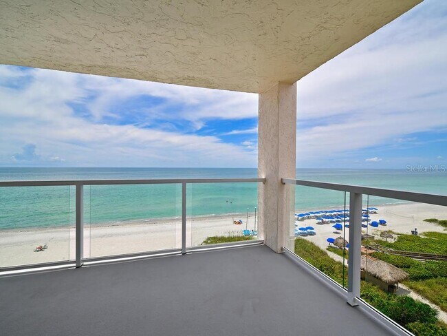 Building Photo - 2425 Gulf of Mexico Dr