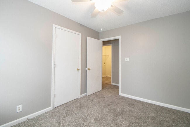 Building Photo - 1608 Hannibal Dr