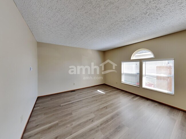 Building Photo - 5486 Avonhurst Ct