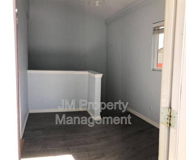 Building Photo - 1448 Knox Ct