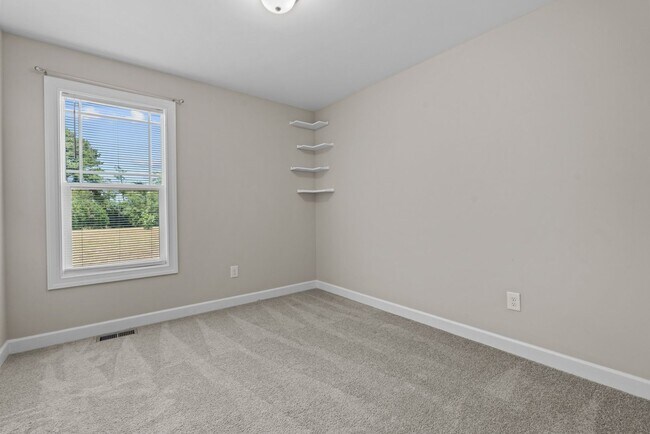 Building Photo - New build single family home!