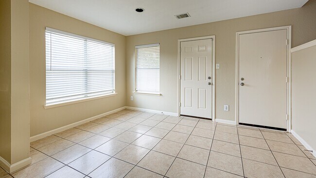 Building Photo - 20831 Bonham Park Ln